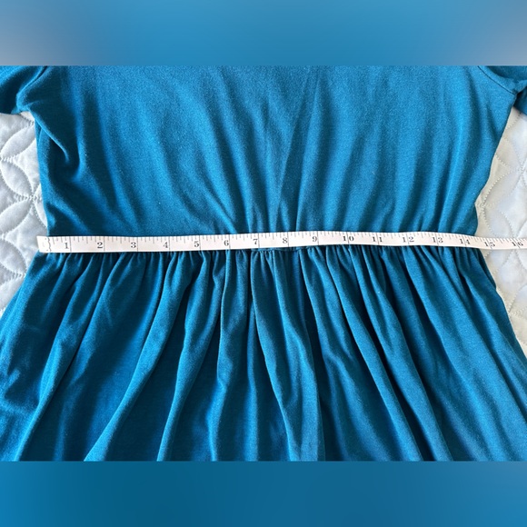 Buttercream Clothing short sleeved, knee length dress in blue, size XL - Picture 13 of 16